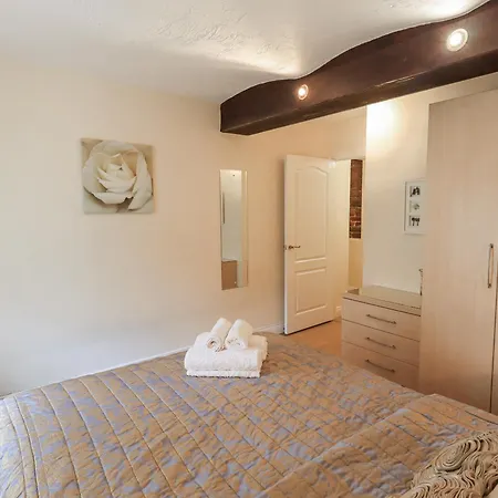 The Coach House بيت للعطل ويغتون