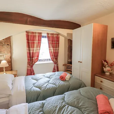 The Coach House بيت للعطل ويغتون