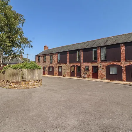 The Coach House بيت للعطل ويغتون